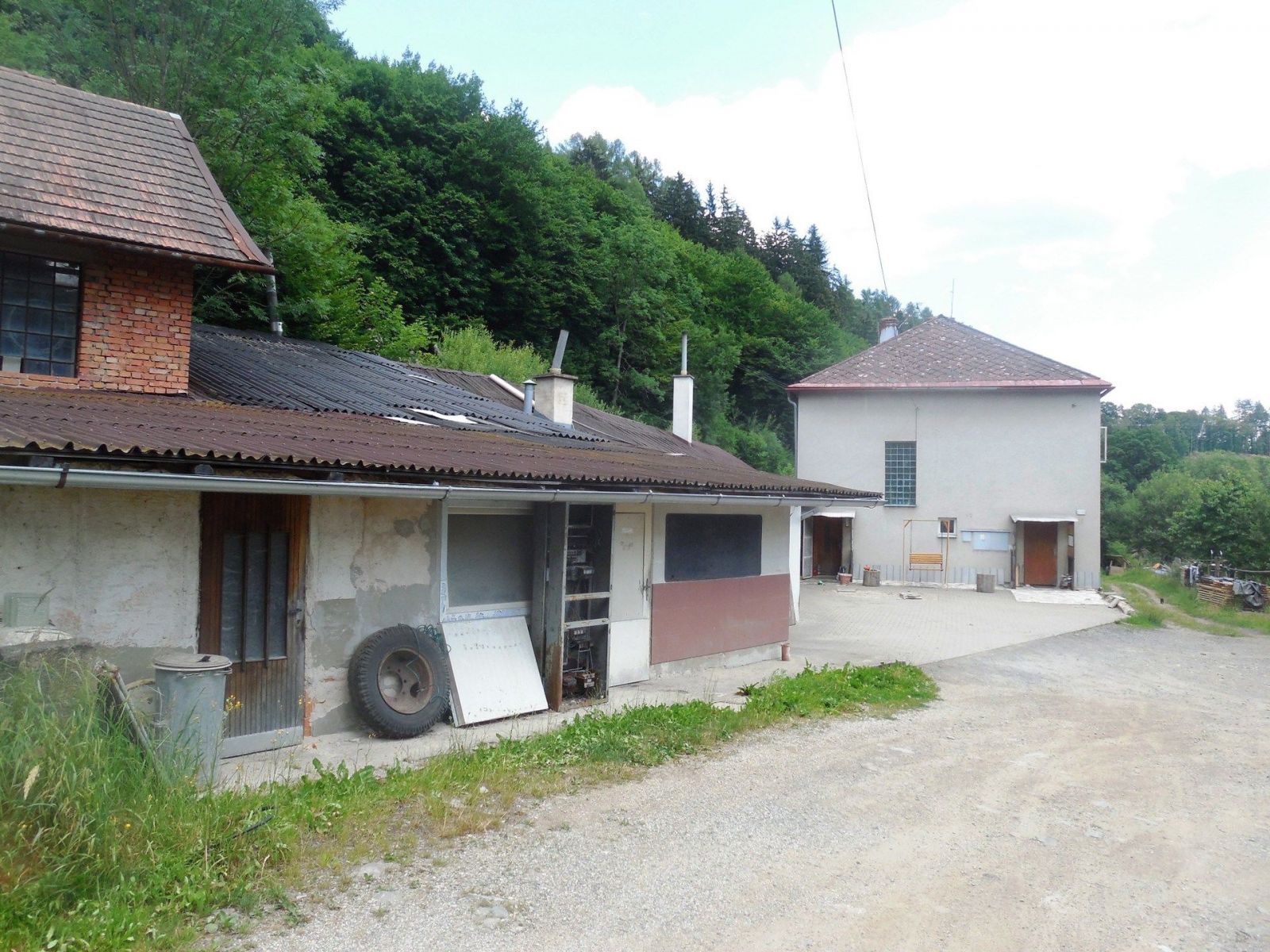 Prodej obytných domů s komerčními prostorami ve Štítech, Crhově, obrázek č. 3