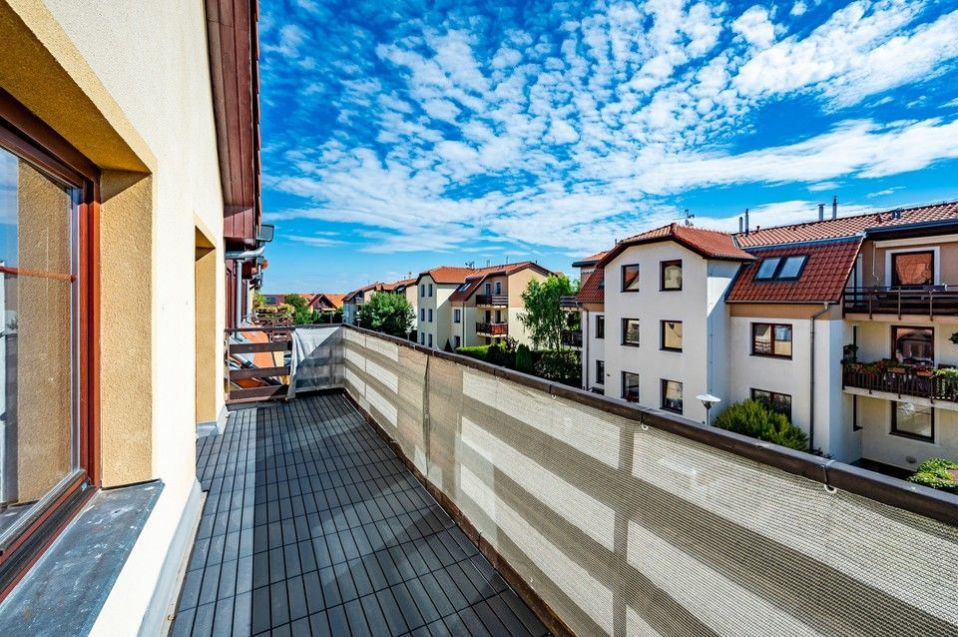 Prodej bytu 2+kk (73 m2), 2 parkovací stání, balkon, obrázek č. 3