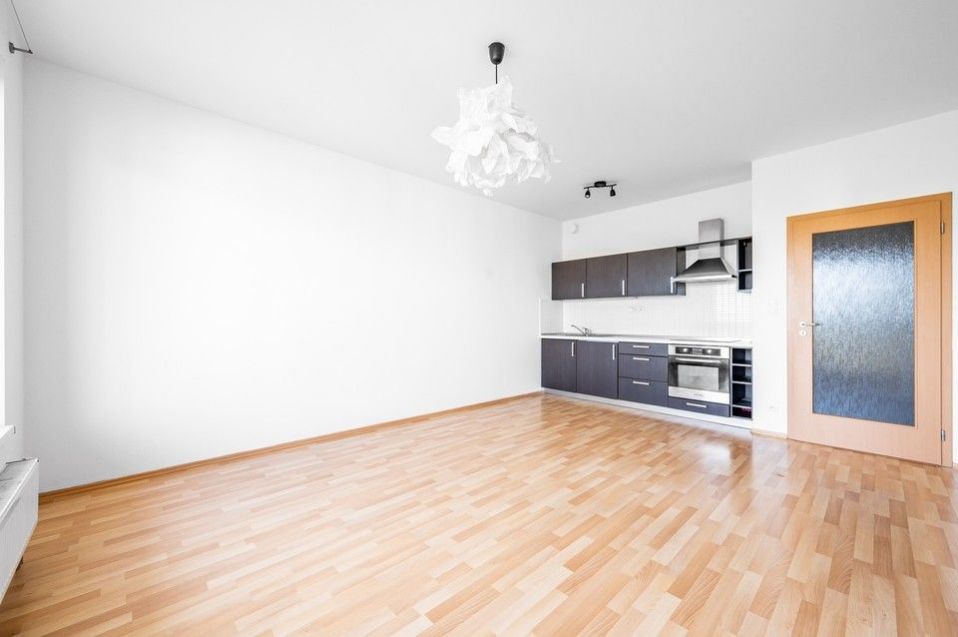 Prodej bytu 2+kk 55 m2 (48m2 + 7 m2 balkon), Kryšpínova ul., Praha 10 Dolní Měchopupy, obrázek č. 3