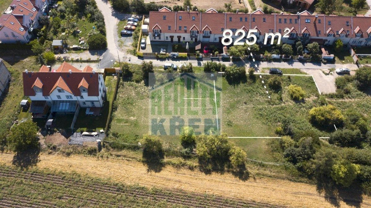 Prodej stavebního pozemku 825 m2, Holubice, Praha - západ