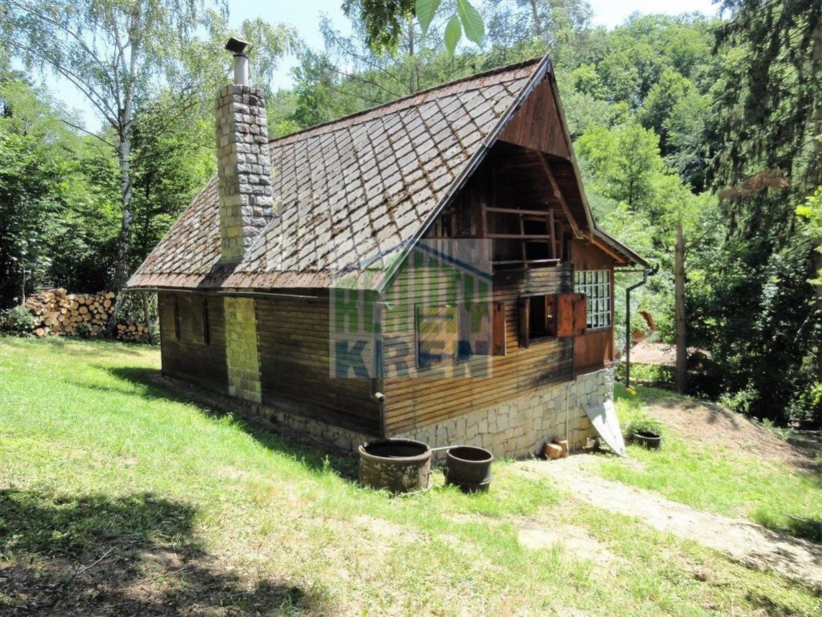 Prodej chaty na břehu Slapské přehrady