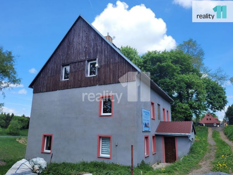 Prodej velkého domu (penzionu), pozemek 2.288 m2, kousek od Skiareál Klínovec, obrázek č. 1