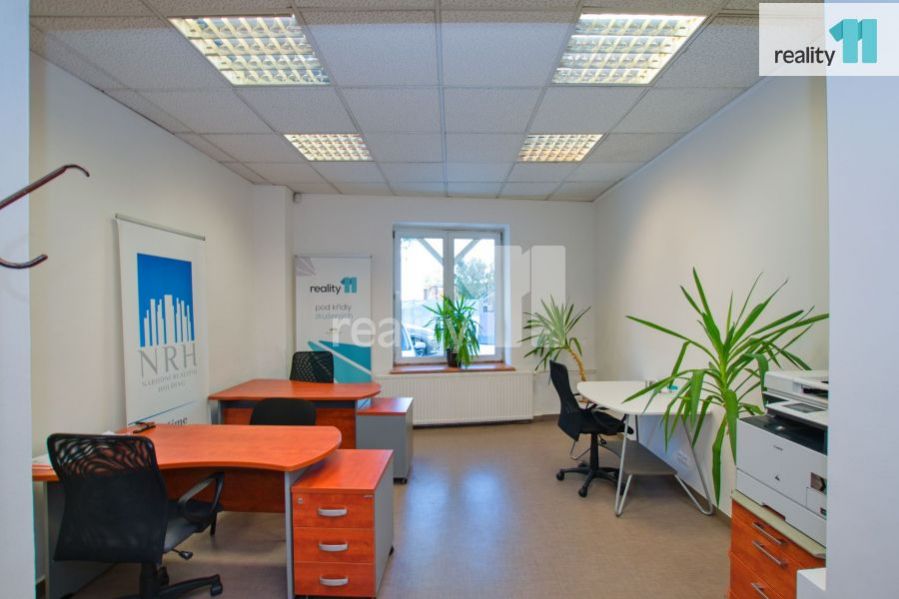 Podnájem kanceláře, 20 m2, Liberec, parkování