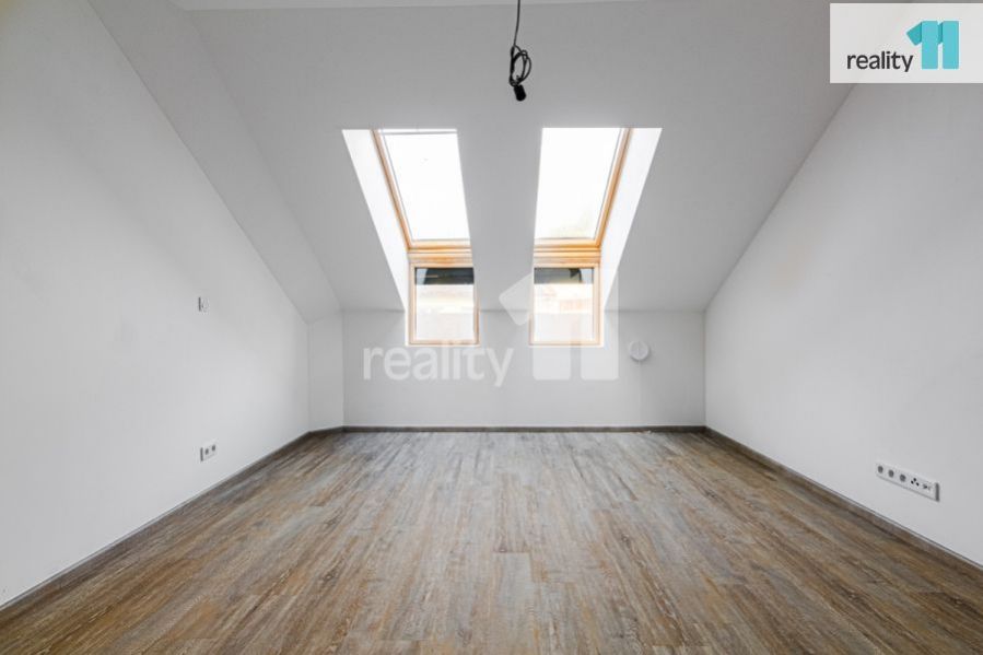Prodej bytu, 3+kk, 96 m2 + balkon, Tuchoměřice, obrázek č. 2