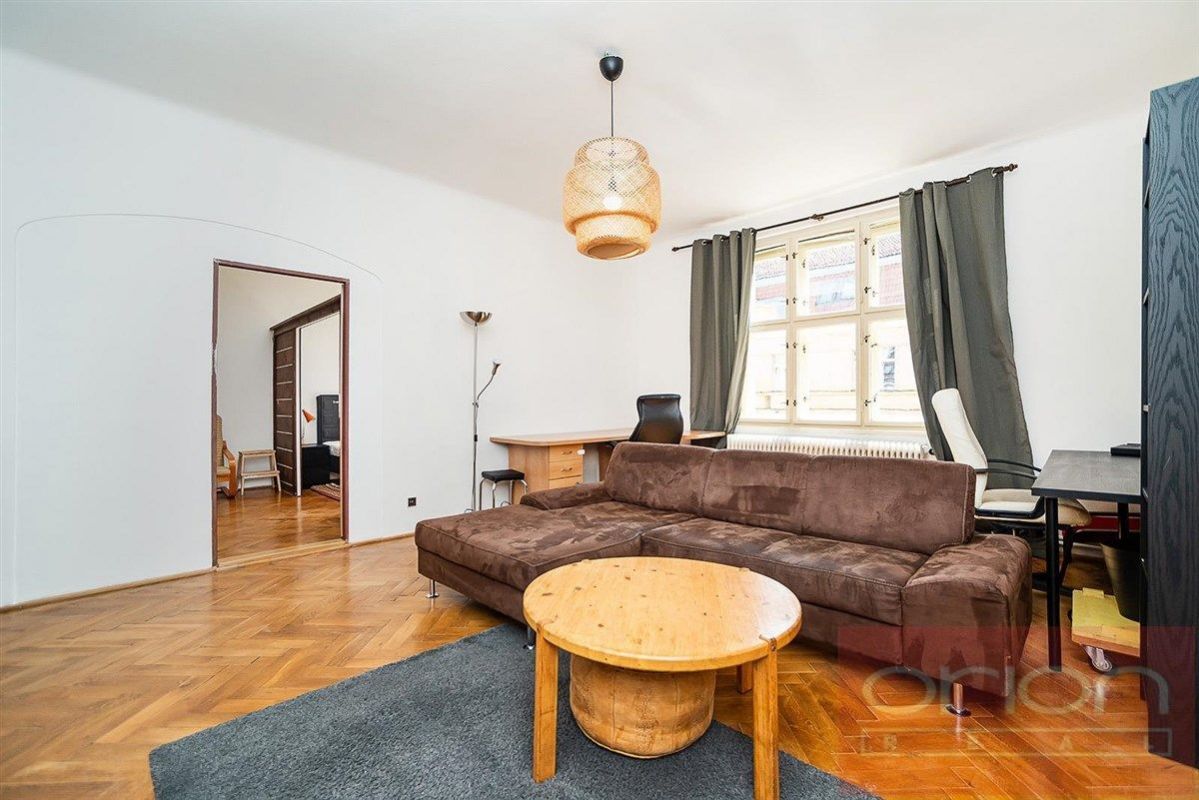 Prodej bytu s balkonem: Praha 3 - Vinohrady, Kolínská, obrázek č. 2
