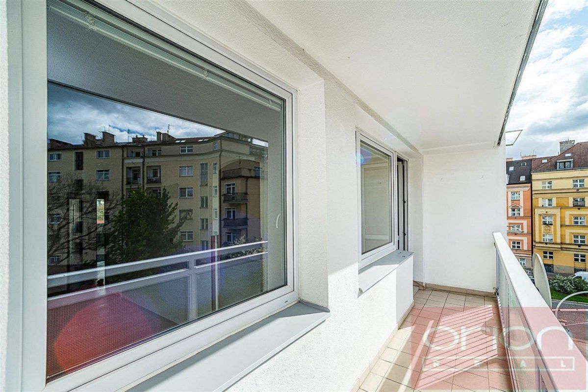 Prodej bytu s balkonem : Plzeňská, Praha 5 - Košíře, obrázek č. 1