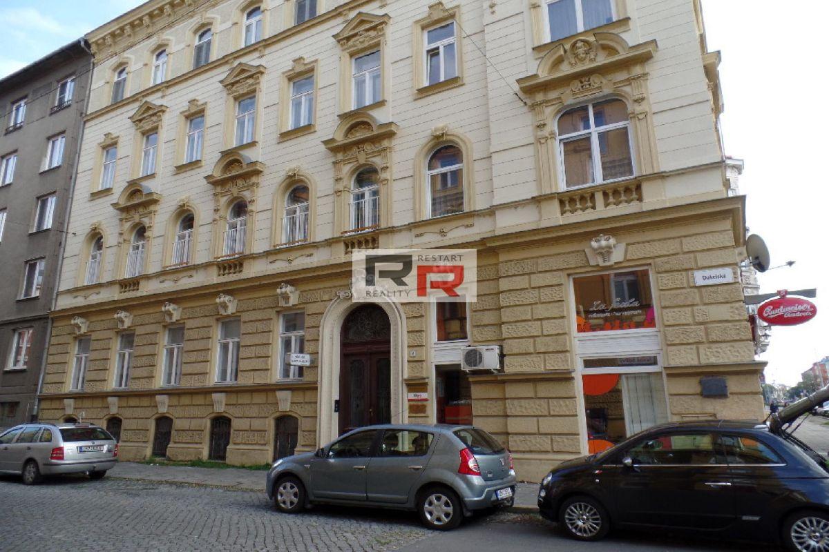 Pronájem kanceláře o velikosti 31m2 v Olomouci - ul. Dukelská, obrázek č. 1