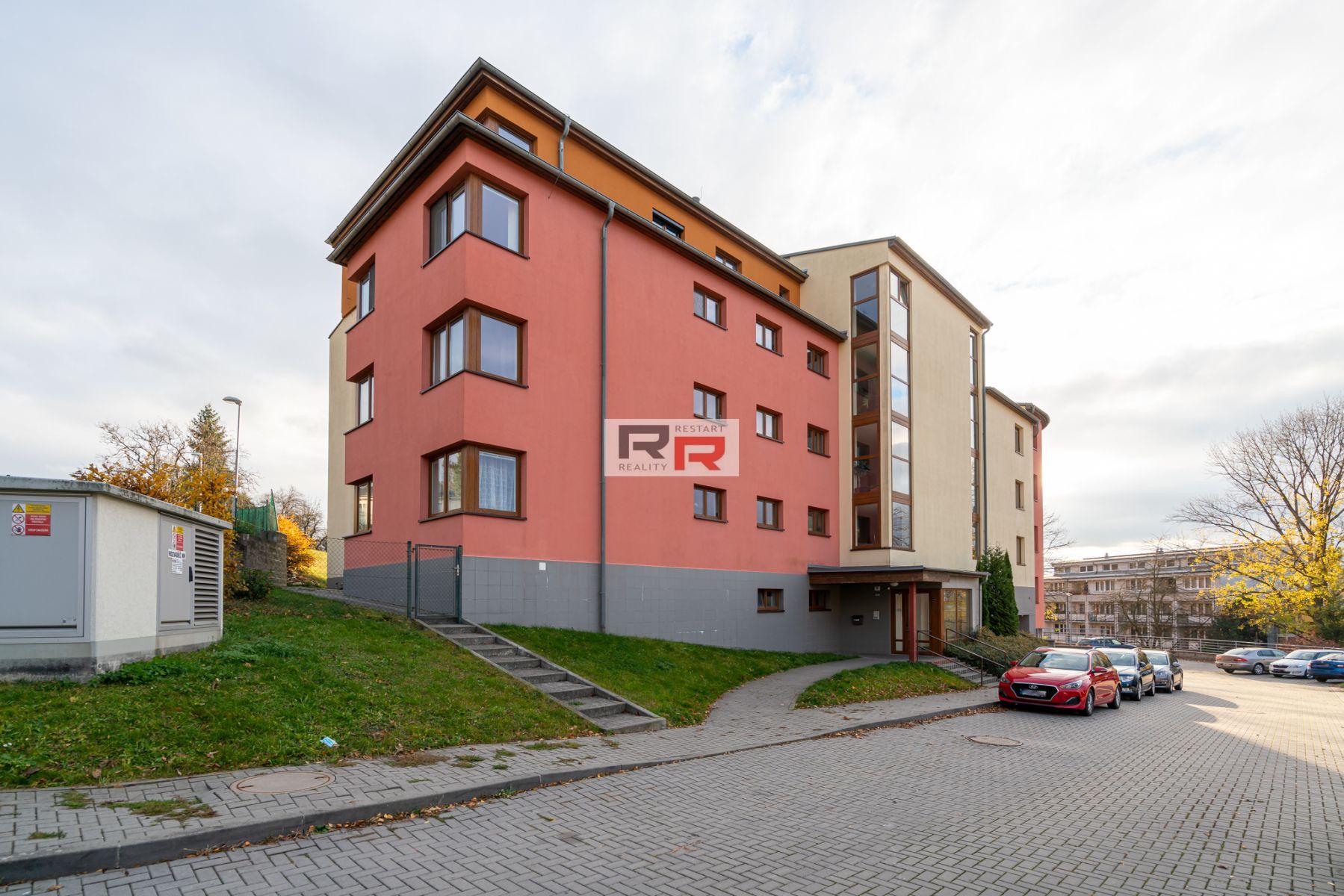 Pronájem bytu 2+KK s 2 balkóny ve Šternberku - ul. U Vrby
