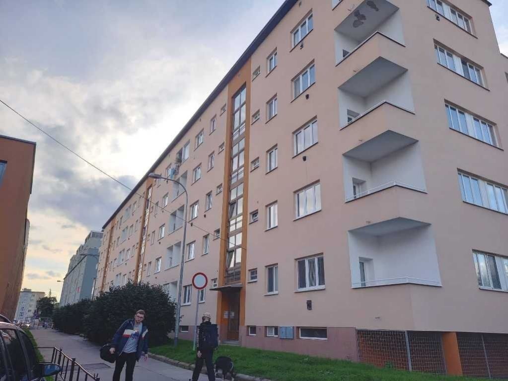 Prodej bytu 2+1 v cihlovém revitalizovaném domě v blízkosti centra, ul. Náplavka, Staré Brno, obrázek č. 1