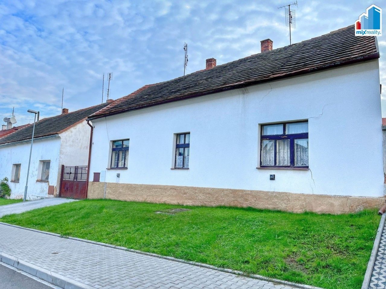 Prodej - Rodinný dům 4+1 s garáží a kůlnou v obci Zbůch, okres Plzeň - sever, obrázek č. 1