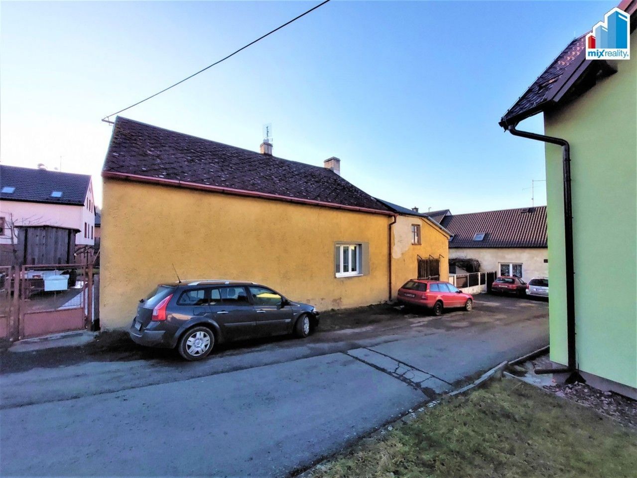 Prodej vybaveného rodinného domu se zahradou, terasou a garáží v obci Studánka, obrázek č. 2