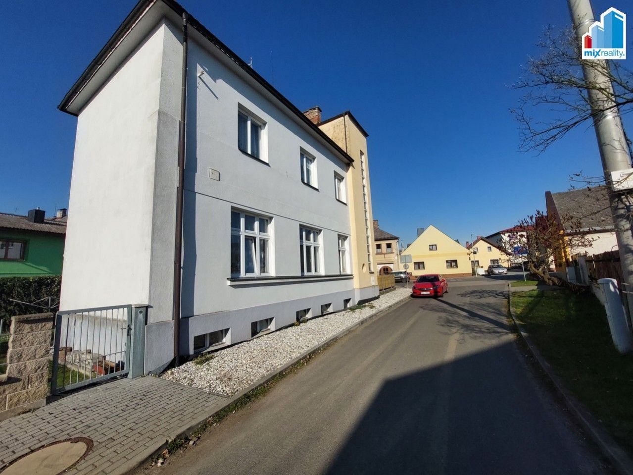 Prodej bytového domu -  Janovice nad Úhlavou, obrázek č. 1