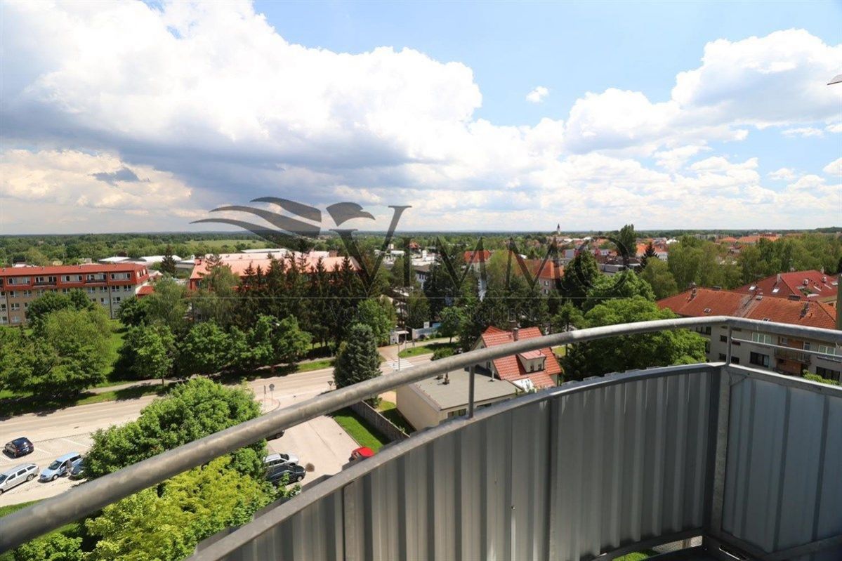Prodej atypického, zrekonstruovaného bytu s balkonem, 4+1, 86 m2, Táboritská ul., Třeboň, obrázek č. 2