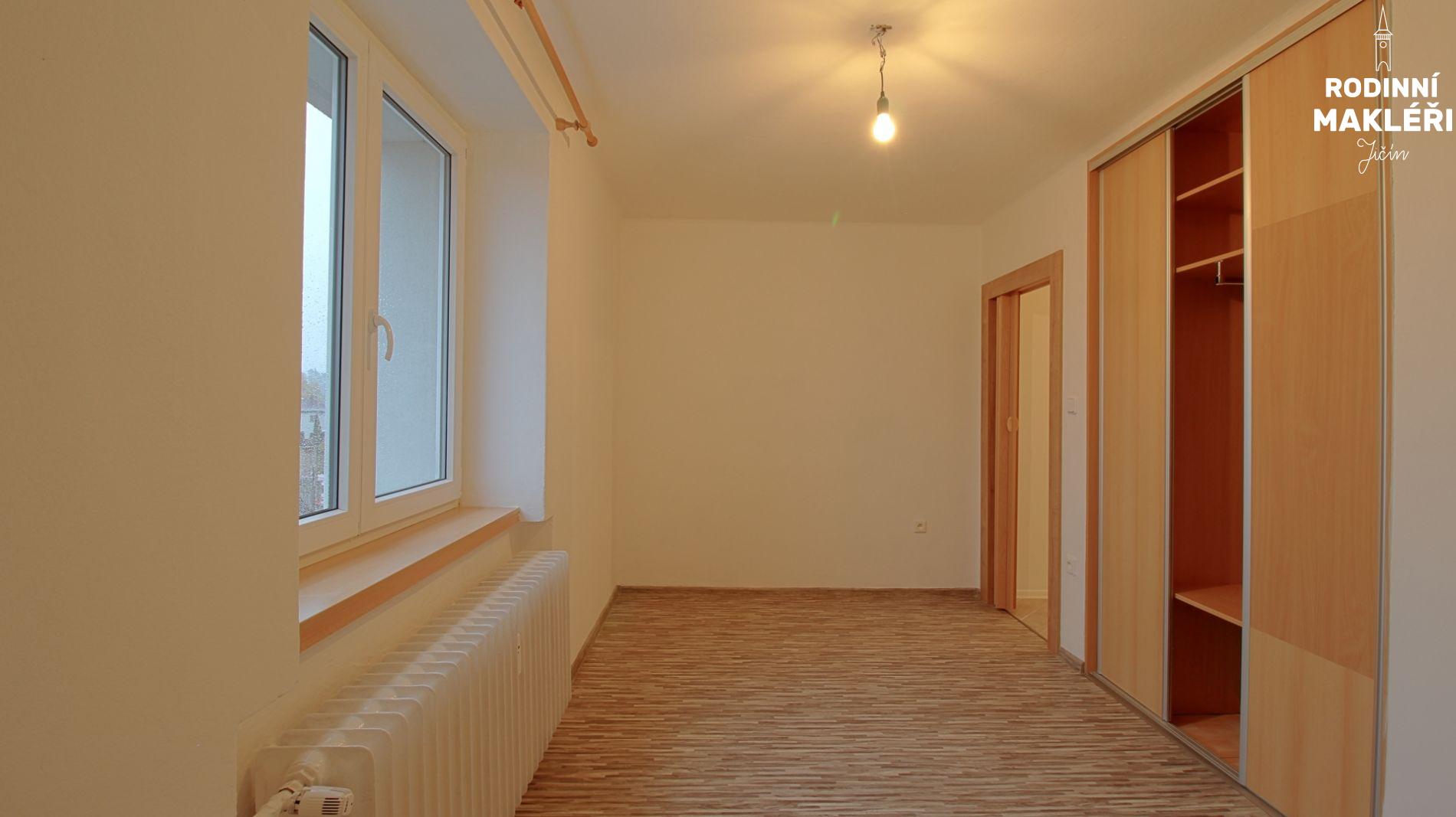 Prodej bytu 3+1 s balkonem, Nová Paka, obrázek č. 2