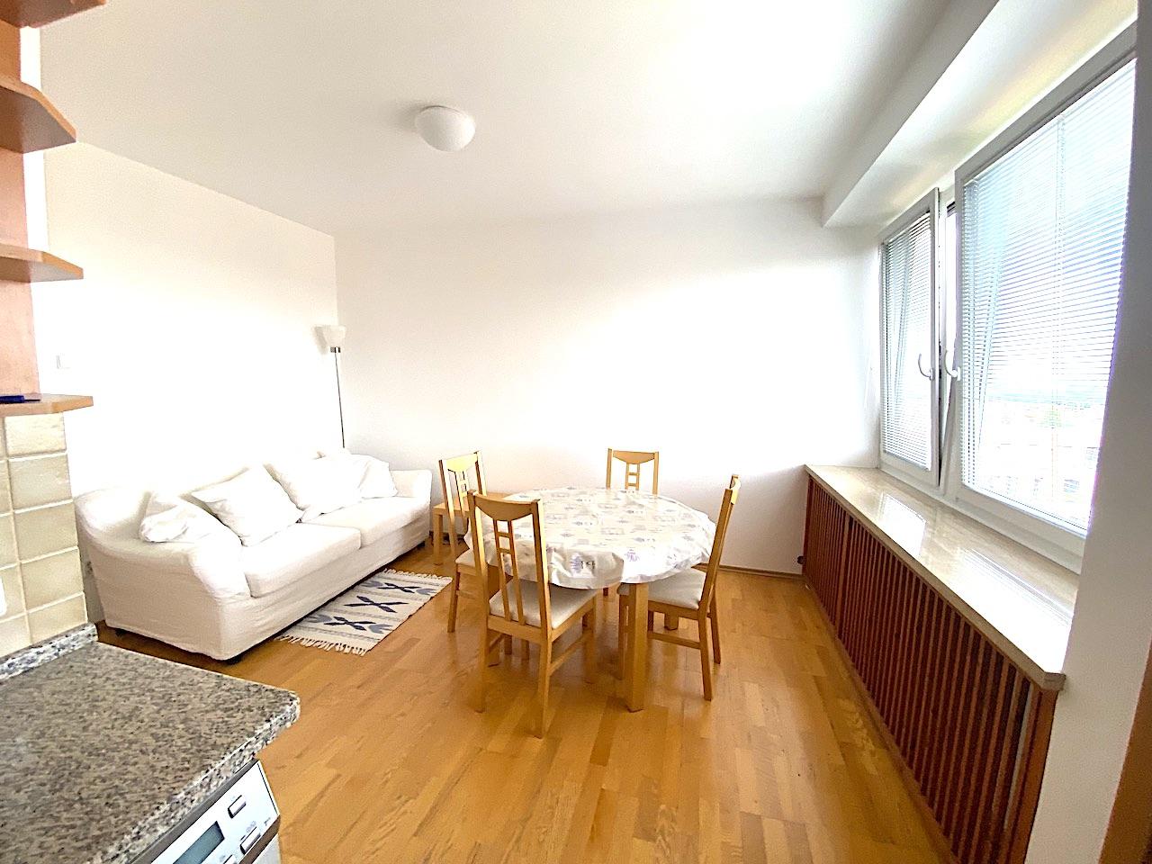 Krásný, kompletně zařízený (možno i bez nábytku) byt 2+kk/L, 56 m2, Na Kocínce, Praha 6 Dejvice