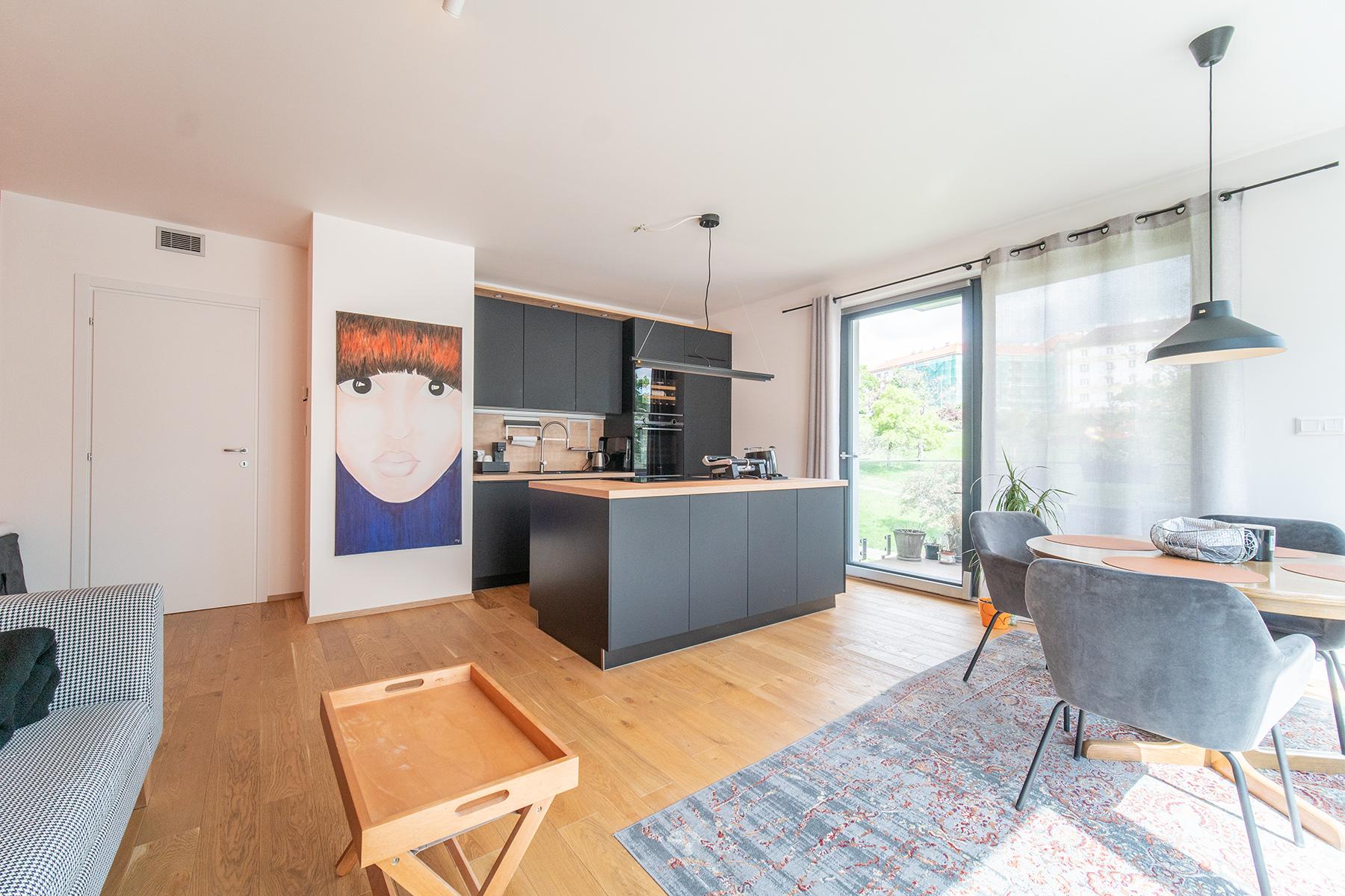 Krásný, nový, zařízený byt 3+kk s balkonem, 75 m2, Primátorská, Praha 8 Libeň