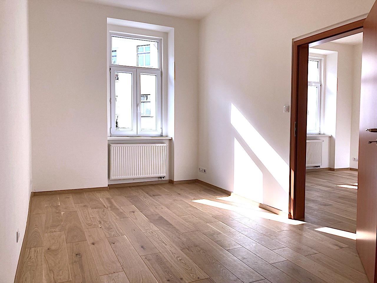Velice pěkný, renovovaný, nezařízený byt 3+kk, 68 m2, U Nikolajky, Praha 5 Smíchov, obrázek č. 3