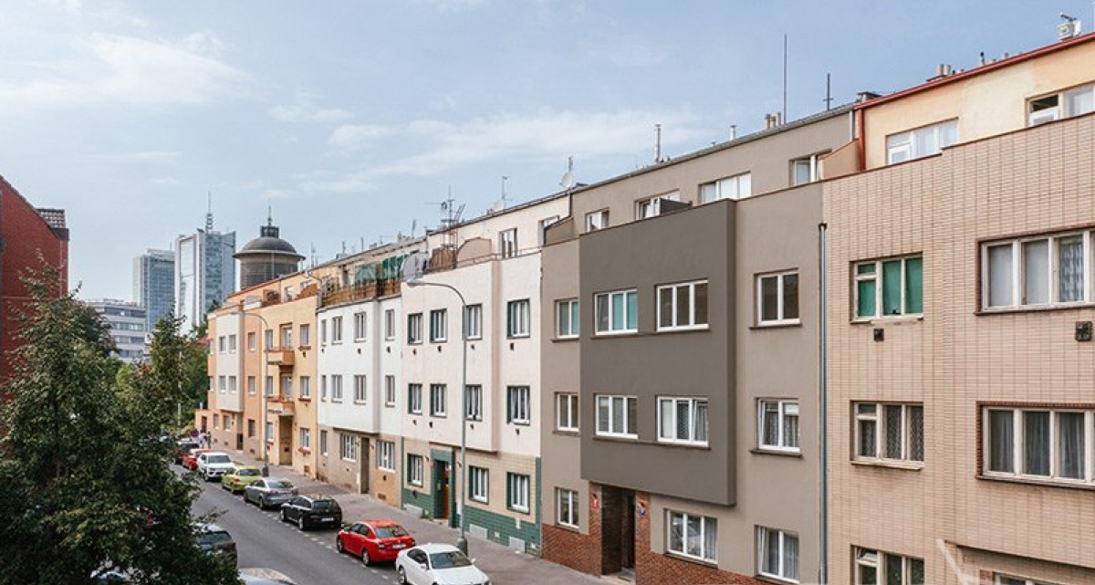 Prodej bytu 2+kk o výměře 40,1 m v části Prahy Michle. 