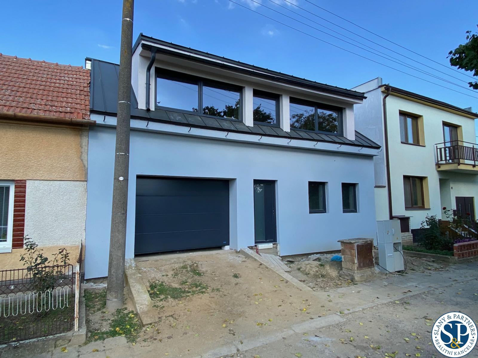 Prodej novostavby řadového RD 5+1, 168 m2 s garáží - Šumice u Pohořelic, obrázek č. 1