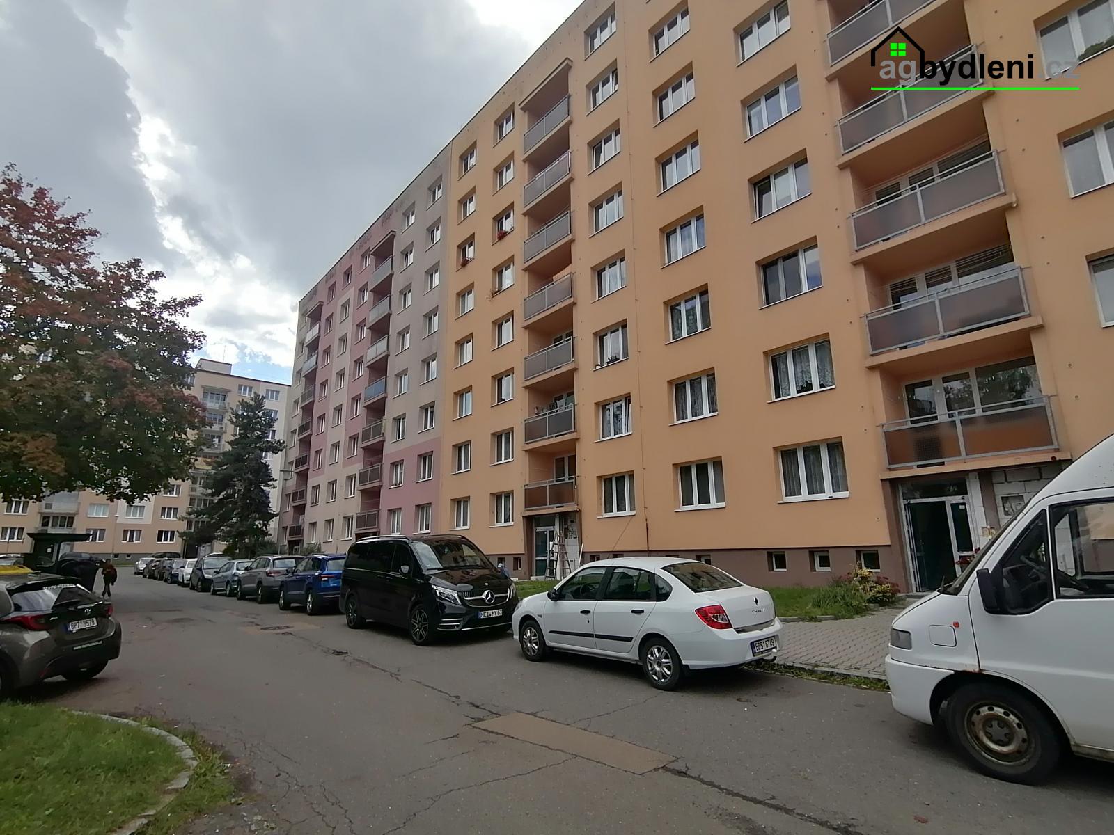 Pronájem  bytu 1+1 Karla Steinera - Zadní Skvrňany, Plzeň - město, obrázek č. 1