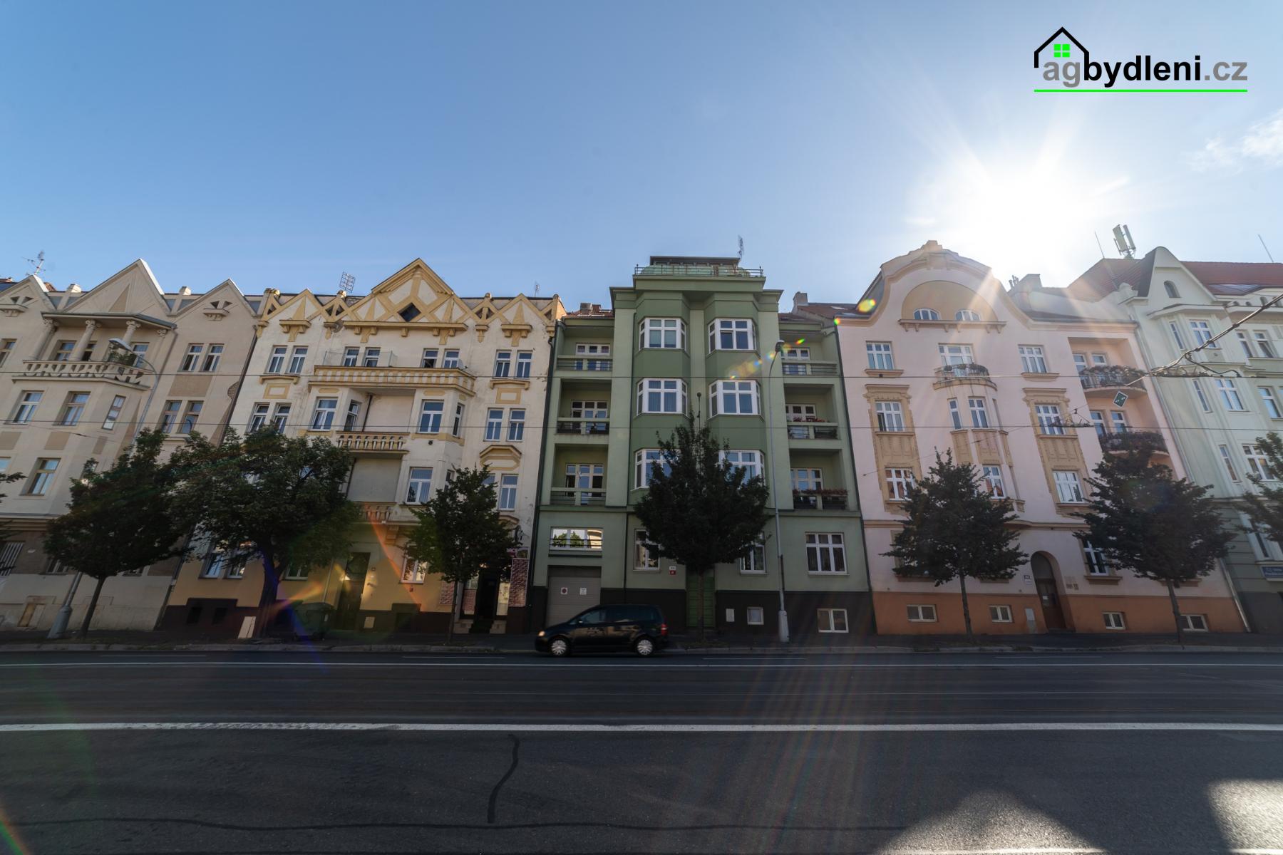 Prodej bytu 3+1 o velikosti 113 m2 s balkónem a lodžií, Klatovská třída, Plzeň - město, obrázek č. 1
