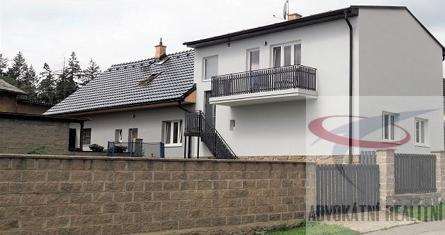 Exkluzivně Vám nabízíme krásný dvojgenerační dům  v obci Kamenice - Těptín.