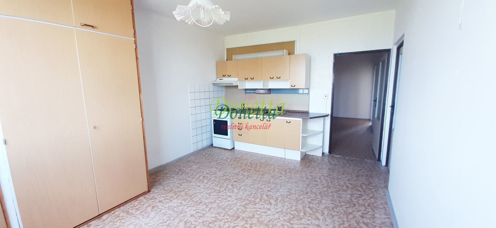 Prodej bytu 2+1, 80,4 m2, OV, 2 lodžie, Hradec Králové, obrázek č. 2