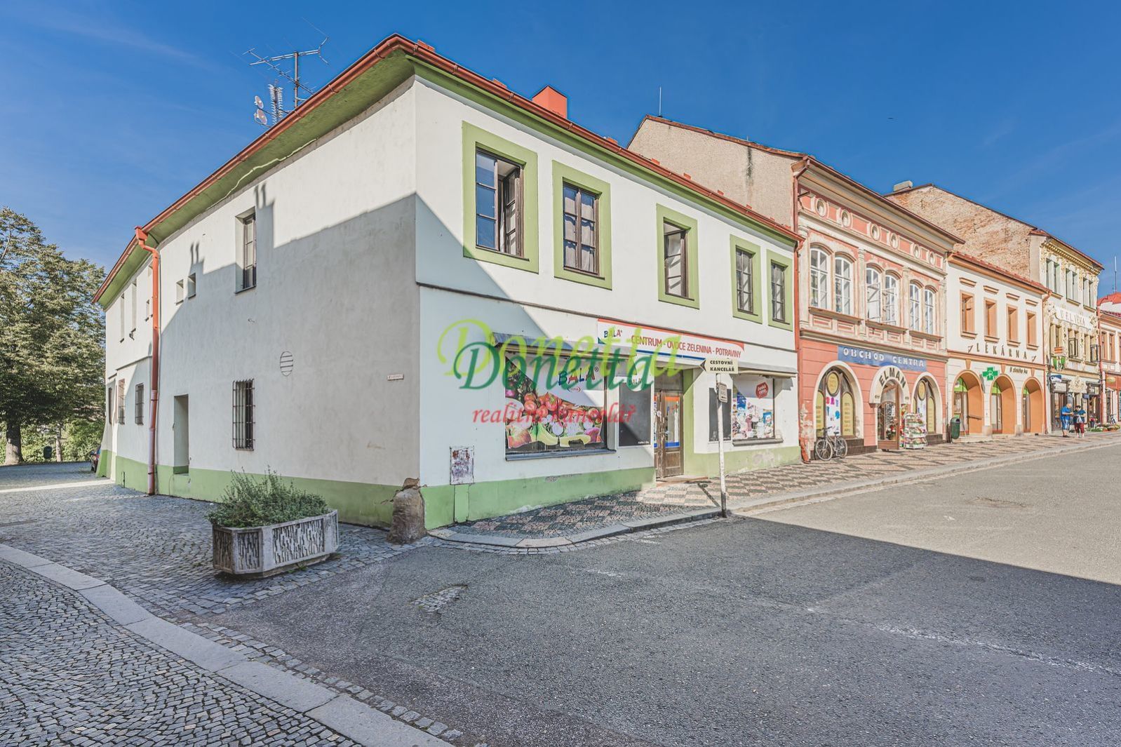 Prodej bytového domu, pozemek 588 m2, Přímo na náměstí F. L. Věka, Dobruška, obrázek č. 1