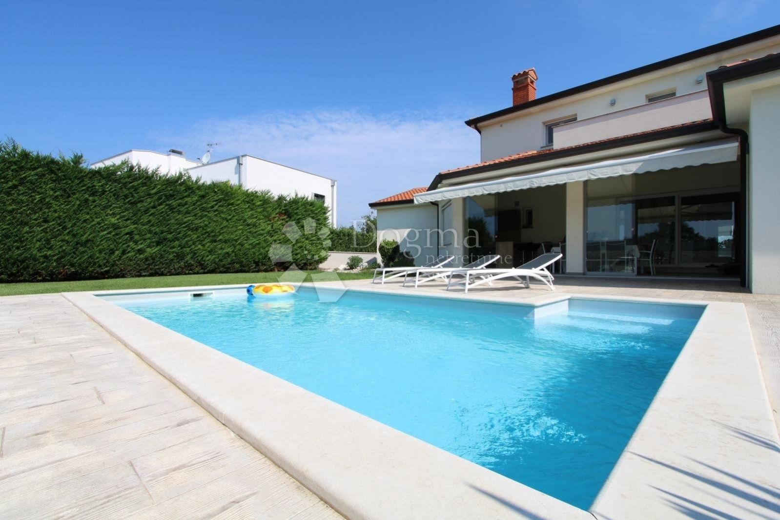 Prodej moderní vily s bazénem u Jaderského moře, 352 m2, Poreč - Chorvatsko, obrázek č. 1