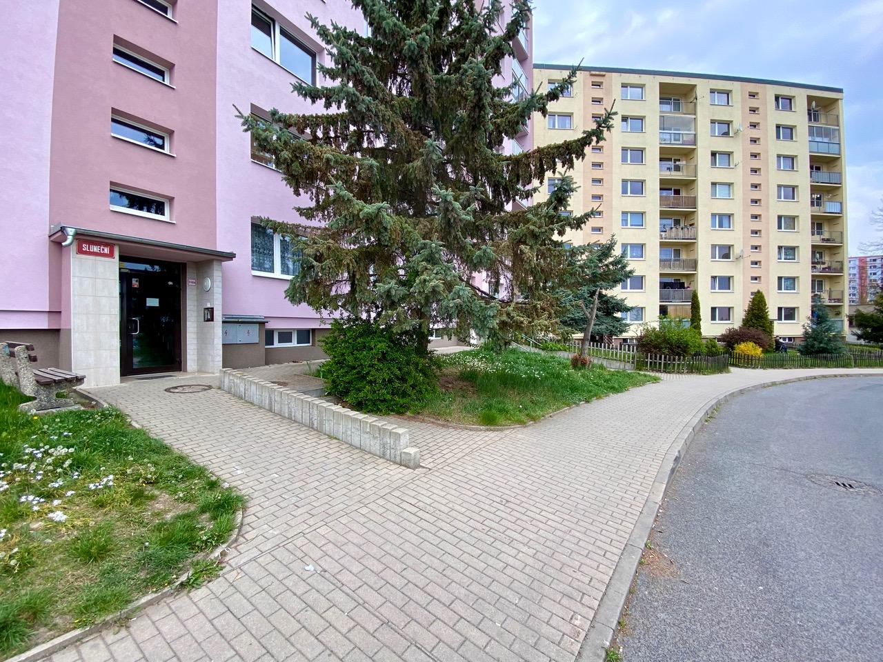 Na prodej družstevní byt 2+1 ve zvýšeném přízemí, Česká Lípa, Sluneční ulice