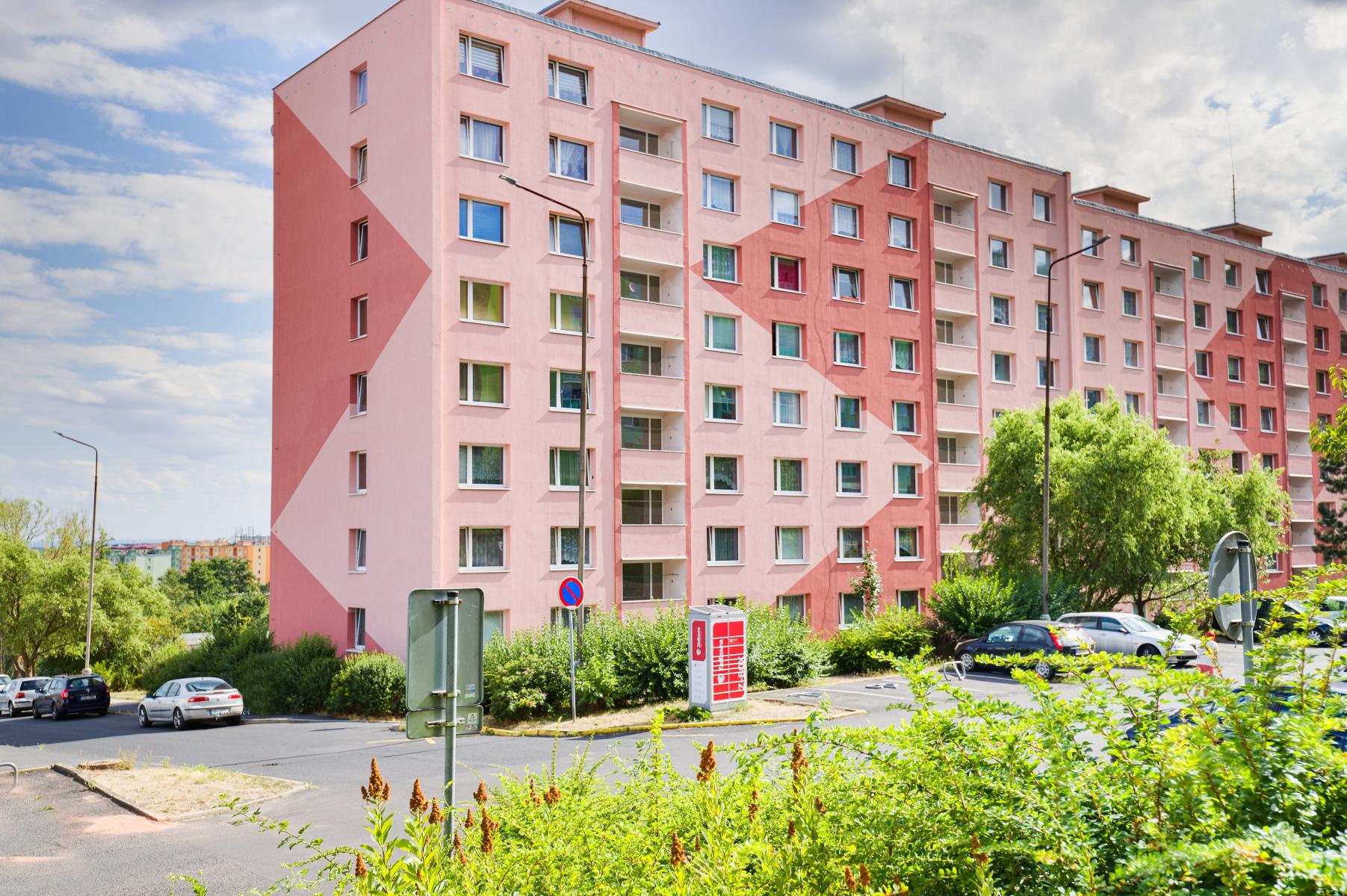 Nabízíme pronájem bytové jednotky 3+1, DV, v ulici Karla Marxe, Jirkov.