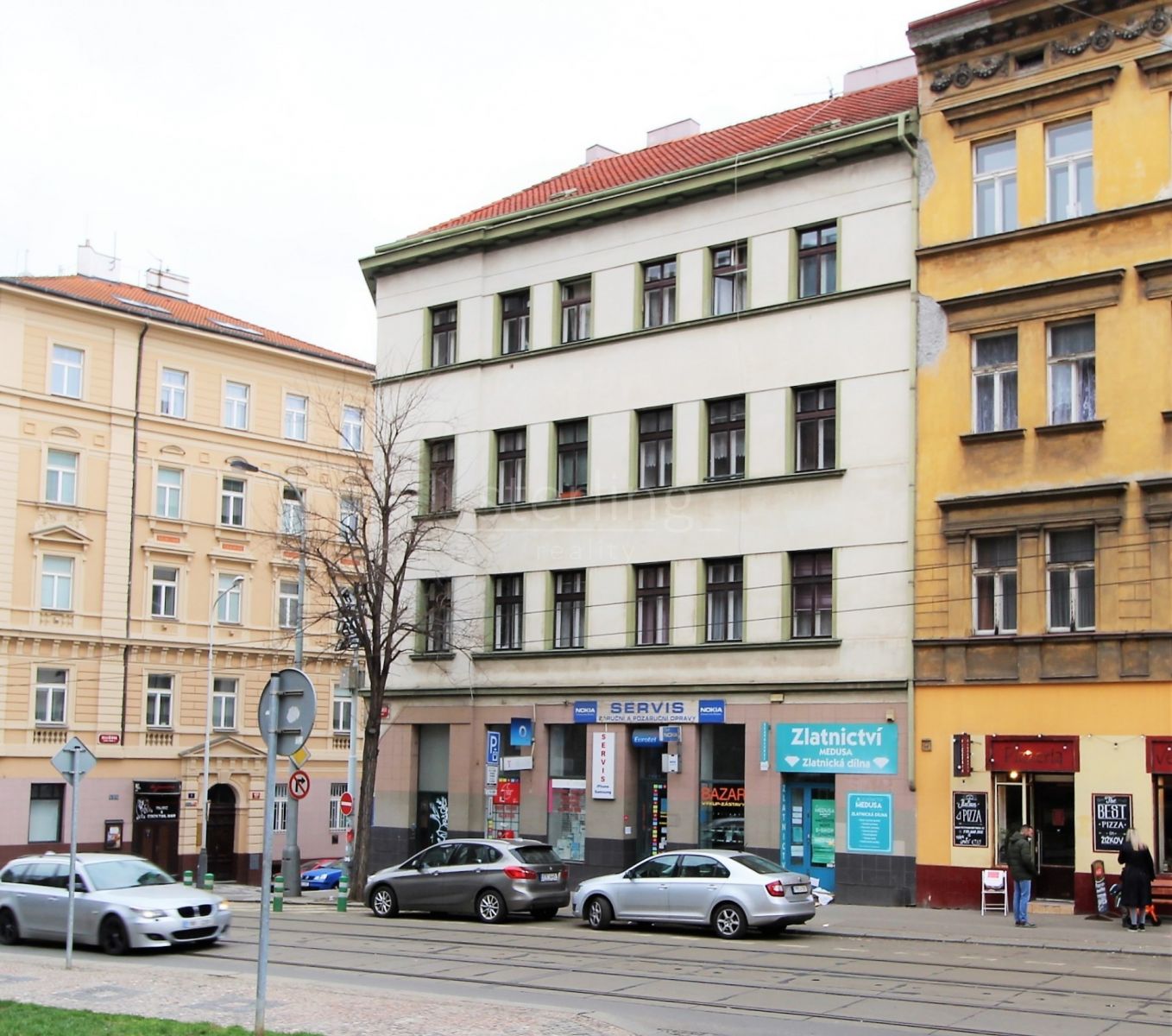 Pronájem obchodního prostoru (70m2) na frekventovaném místě na Praze 3, Sladkovského náměstí, obrázek č. 1