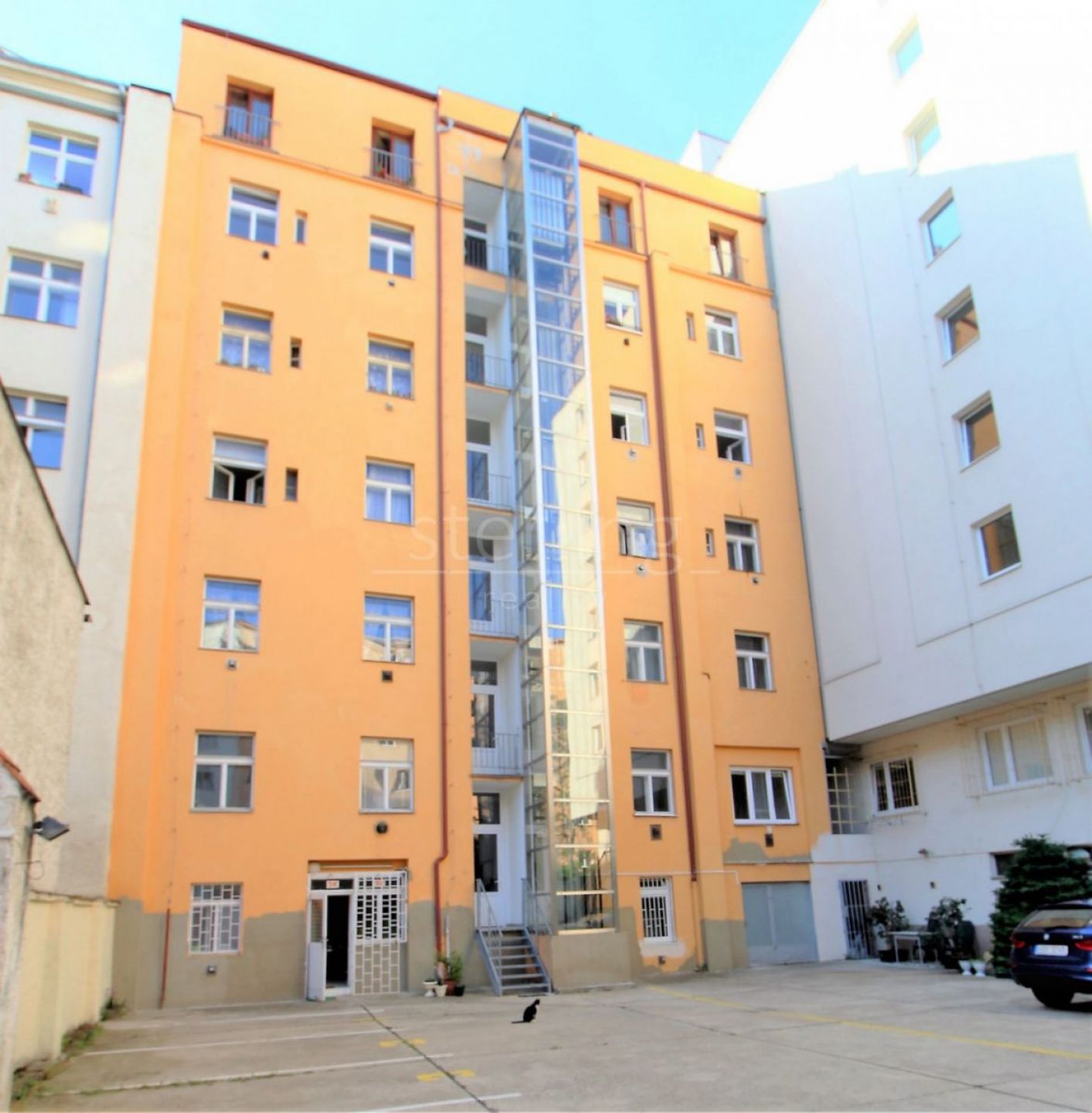 Pronájem bytu 2+kk v ulici Vršovická, Praha 10 - Vršovice, nezařízený, k nastěhování od 1.11., obrázek č. 1
