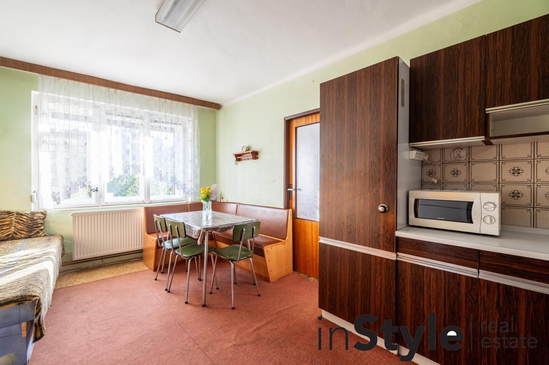 Prodej řadového rodinného domu o dispozici 3+1, pozemek 329 m2, obec Šatov - okres Znojmo, obrázek č. 3