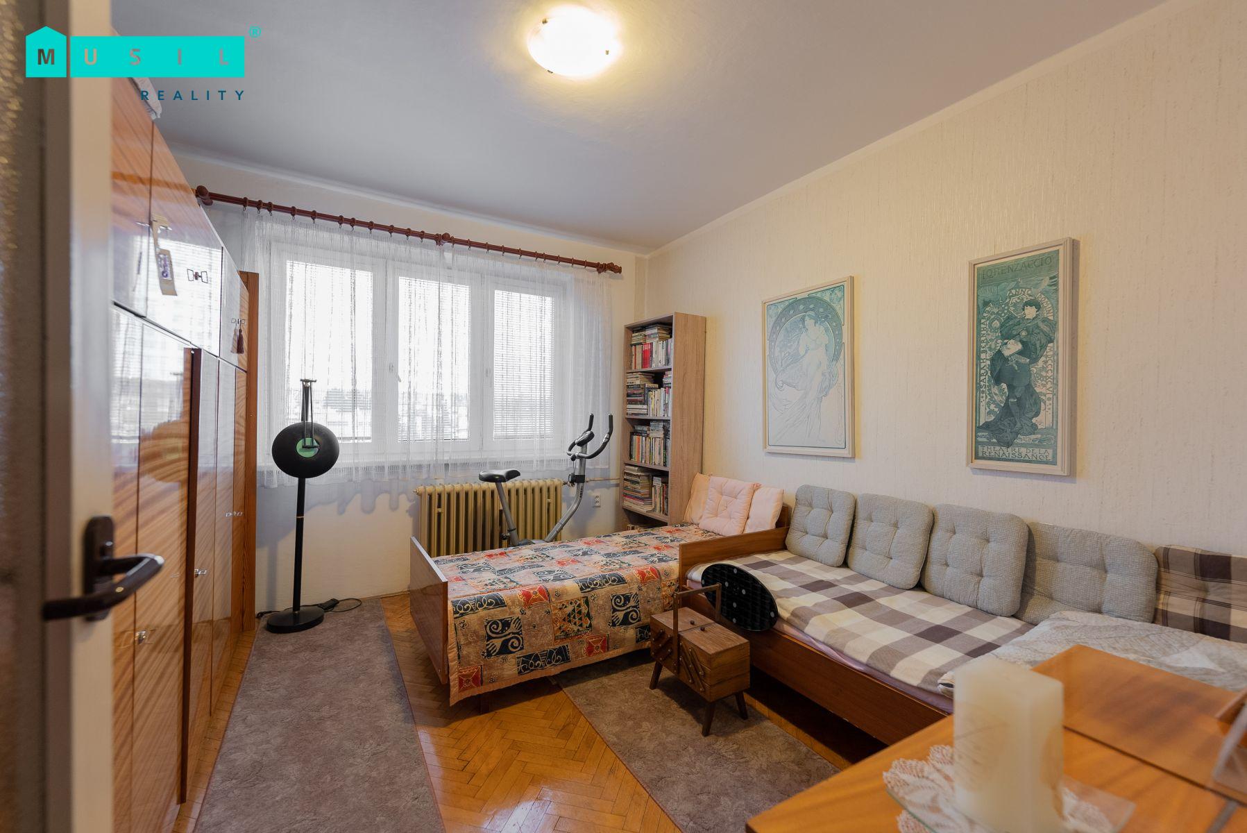 Prodej prostorného, slunného bytu o dispozici  3+1 na ulici Karafiátova v Olomouci, obrázek č.7