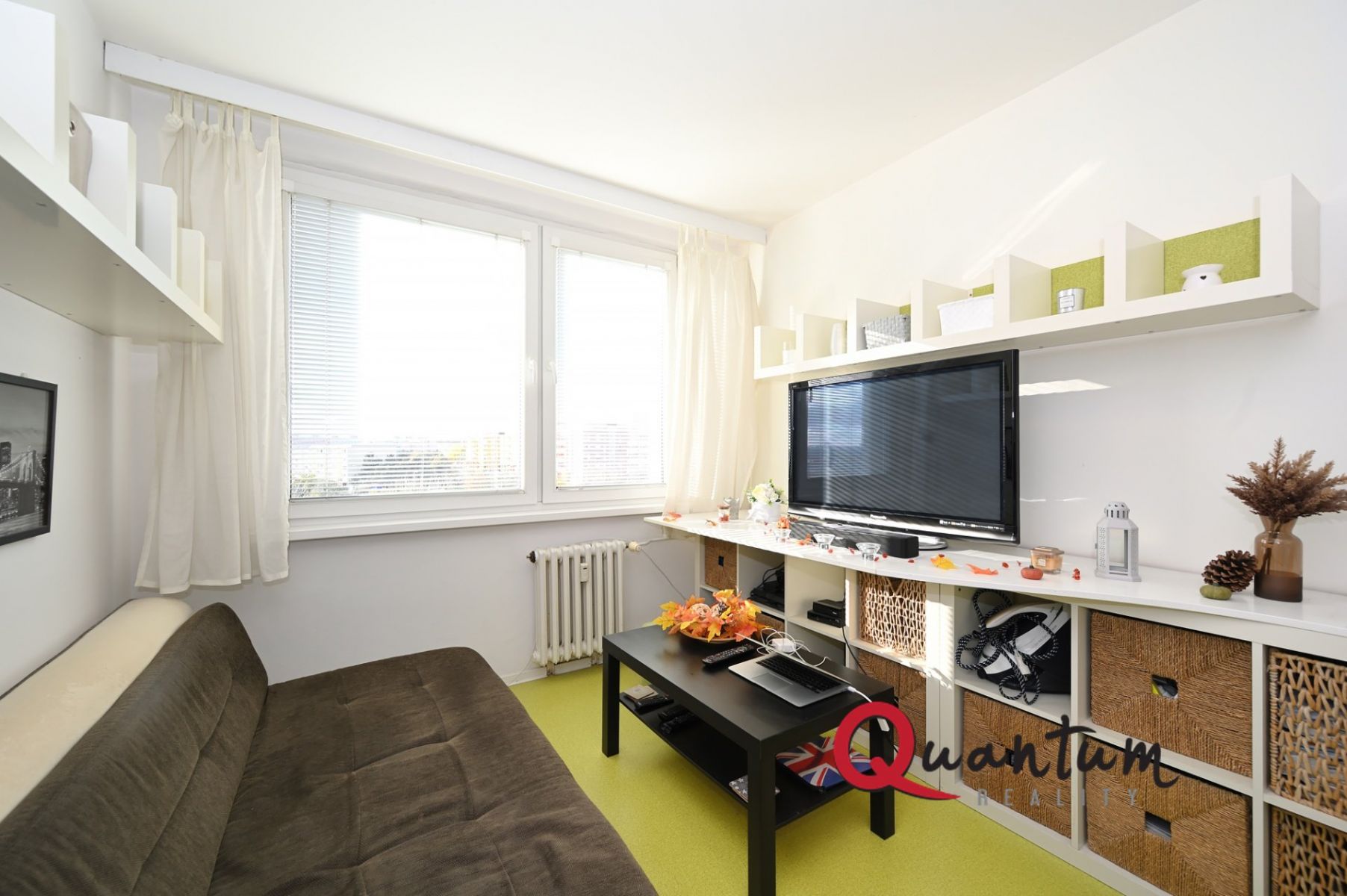 Exkluzivně:  Pronájem zařízeného bytu 2+kk, 40 m2, Praha - Černý Most
