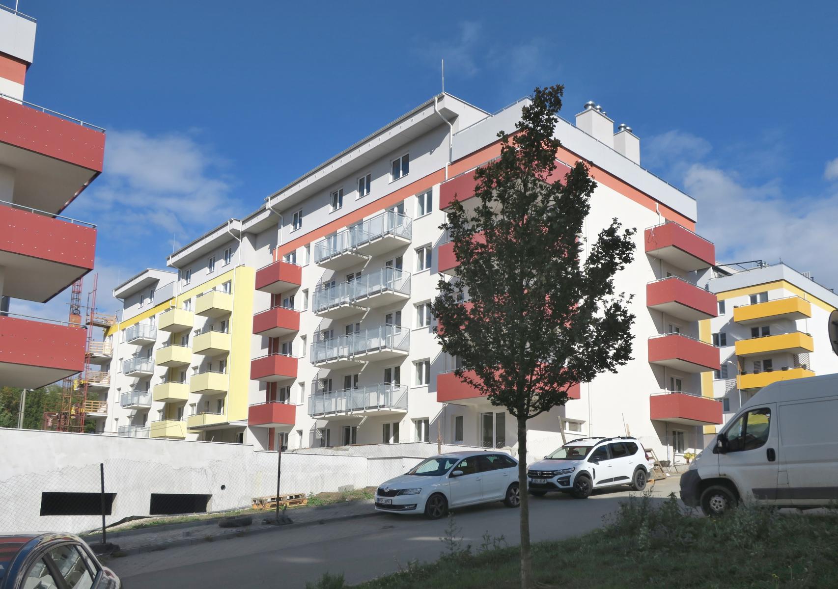 Prodej novostavby dokončeného bytu 1+kk s balkonem v Brně- Bystrci, obrázek č. 1