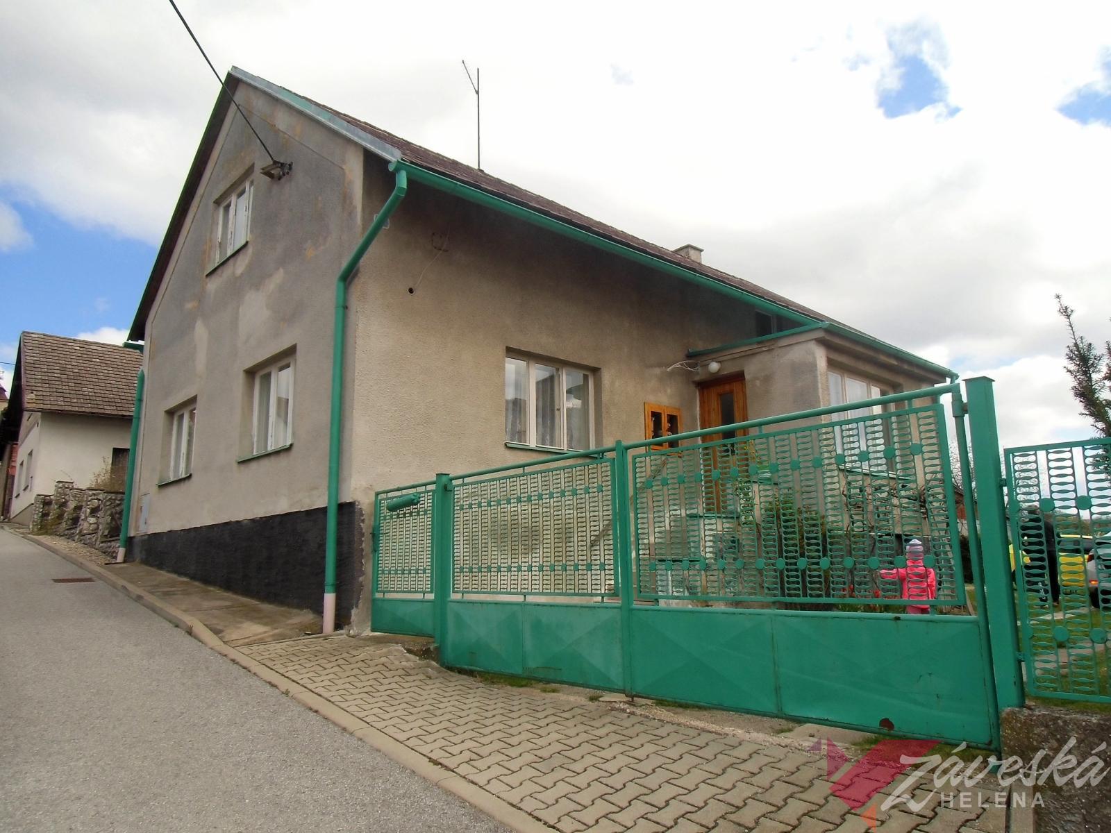 Rodinný dům, 4+1, garáž, Mladá Boleslav, Dobrovice, Týnec