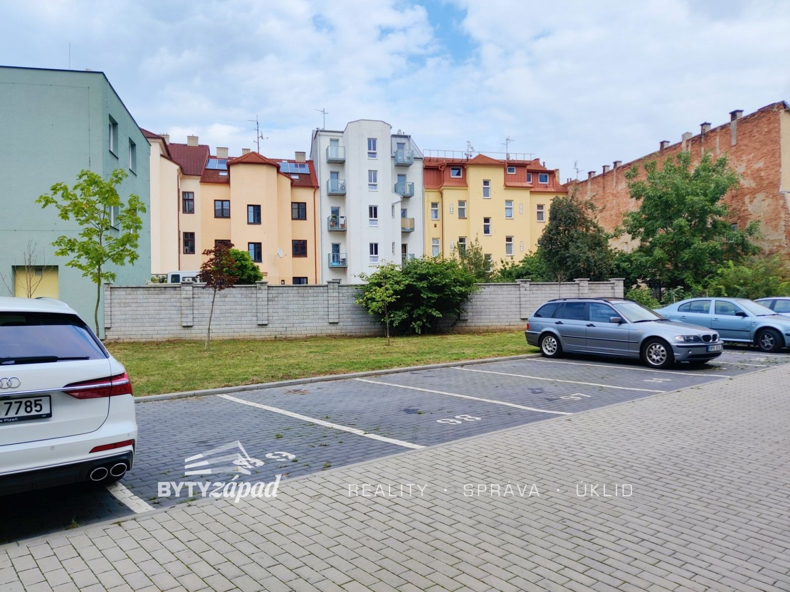 Pronájem parkovacího stání ve vnitrobloku, Otýlie Beníškové - Plzeň, obrázek č. 3