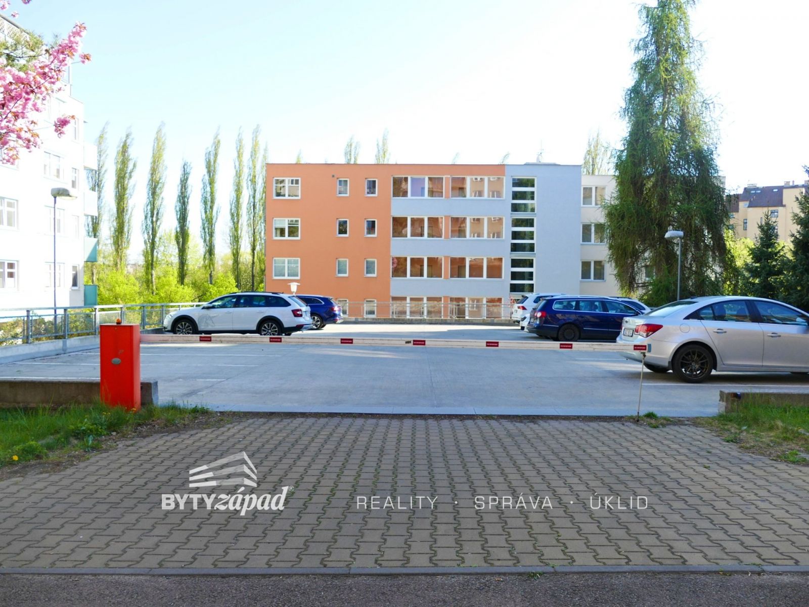 Pronájem, Parkovací stání, 14m2 - Plzeň - Severní Předměstí, obrázek č. 2