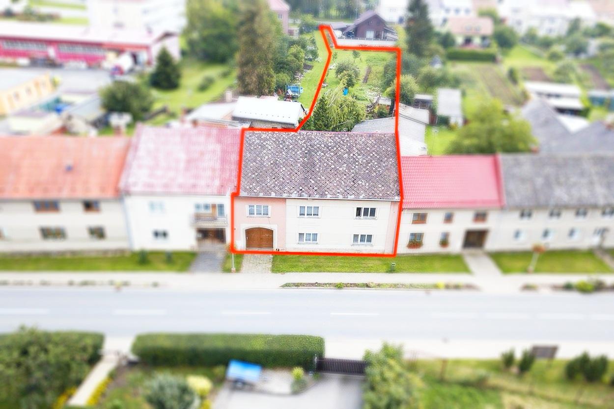 Prodej rodinného cihlového řadového domu v obci Hněvotín u Olomouce