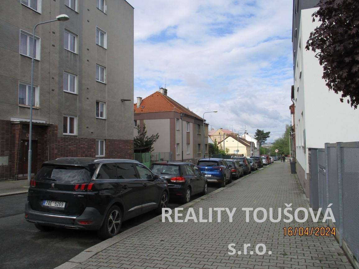 Exkluzivně nabízíme na prodej, slunný byt 3+1 + B v Plzni - Doubravce,  o výměře 69 m2. , obrázek č. 3