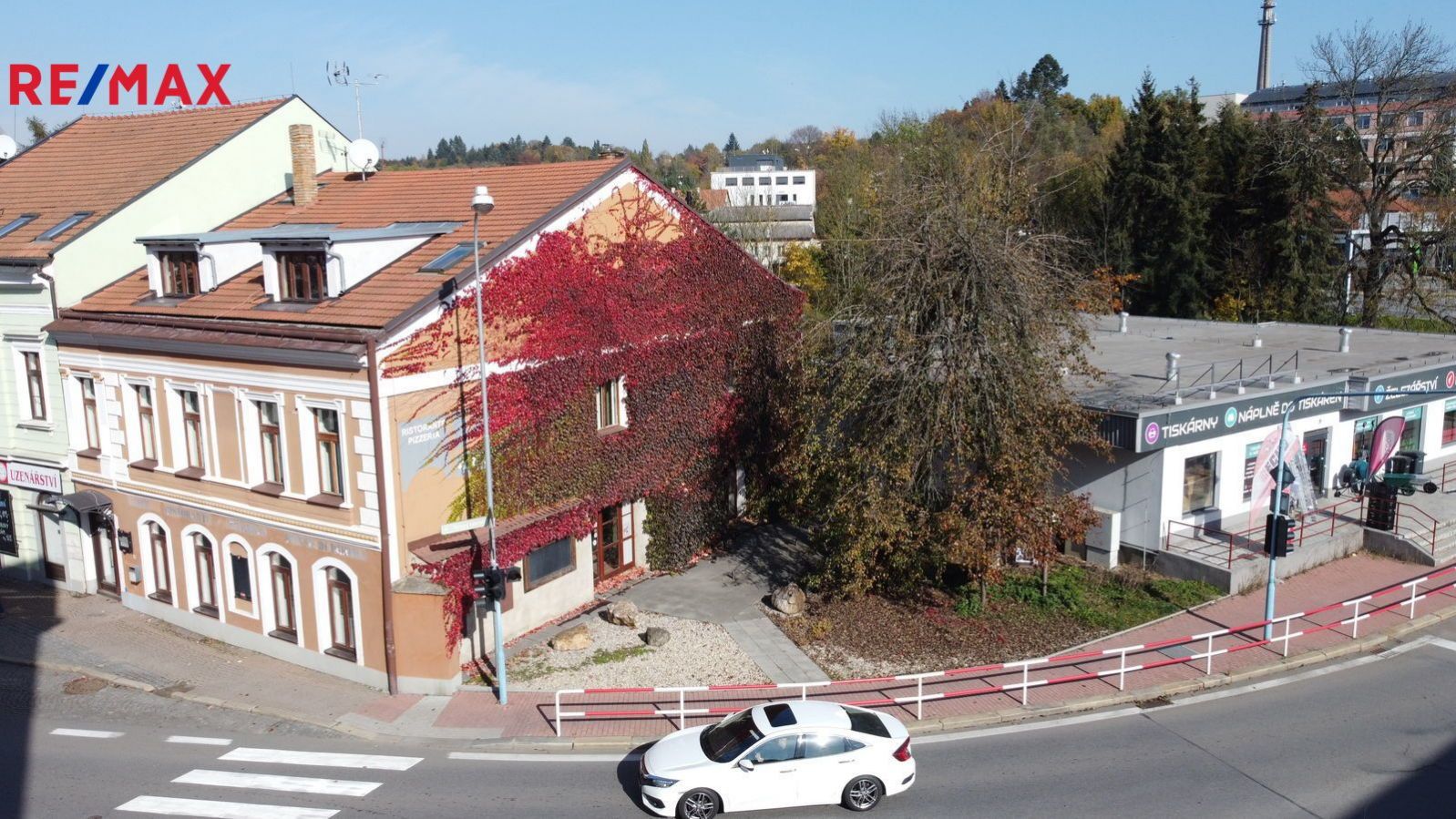 Prodej komerčního objektu 478m2 v centru Pelhřimova, pozemek 677m2, obrázek č. 1