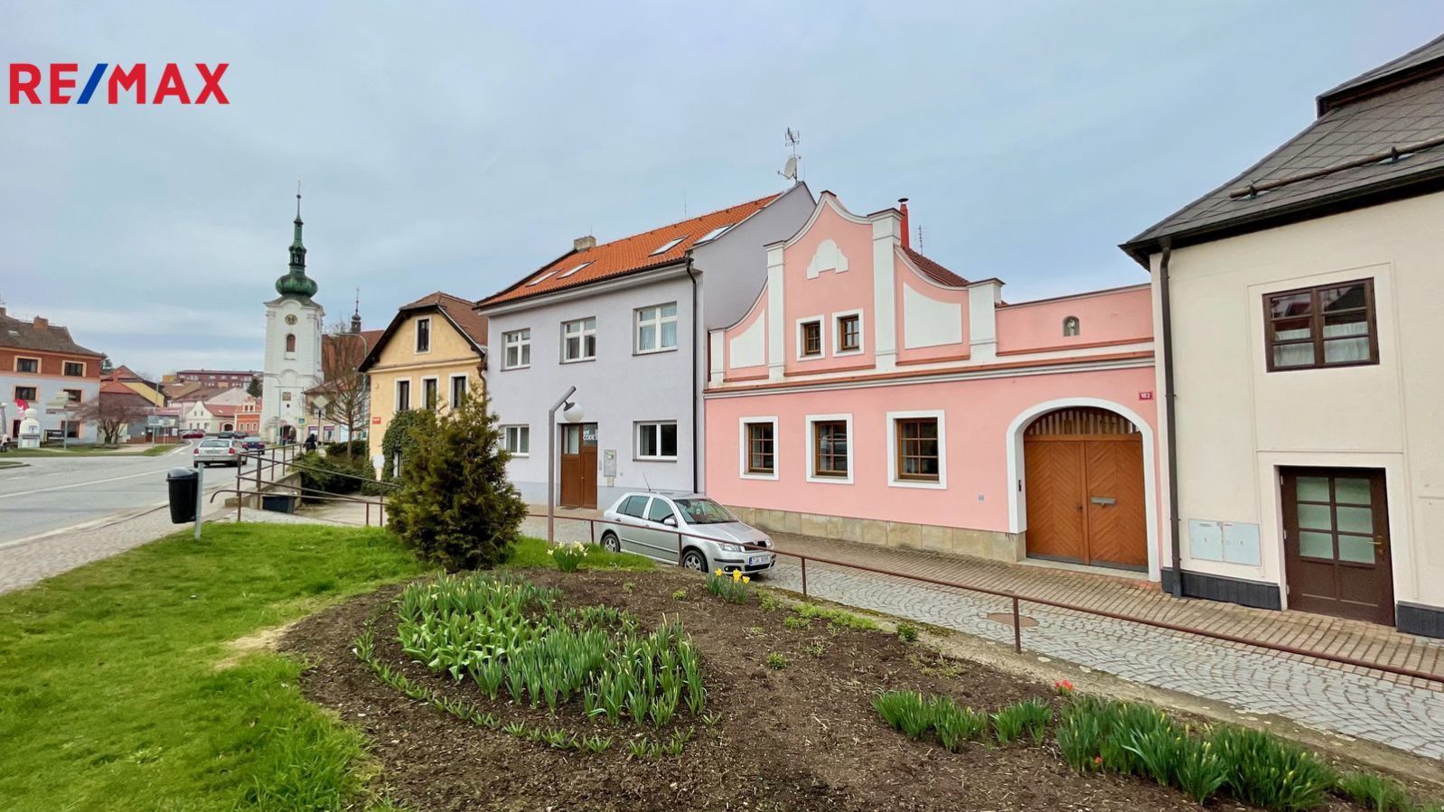Prodej RD 4+kk 195m2, garáží 32 m2 a pozemkem 488m2 v centru Pelhřimova, obrázek č. 2