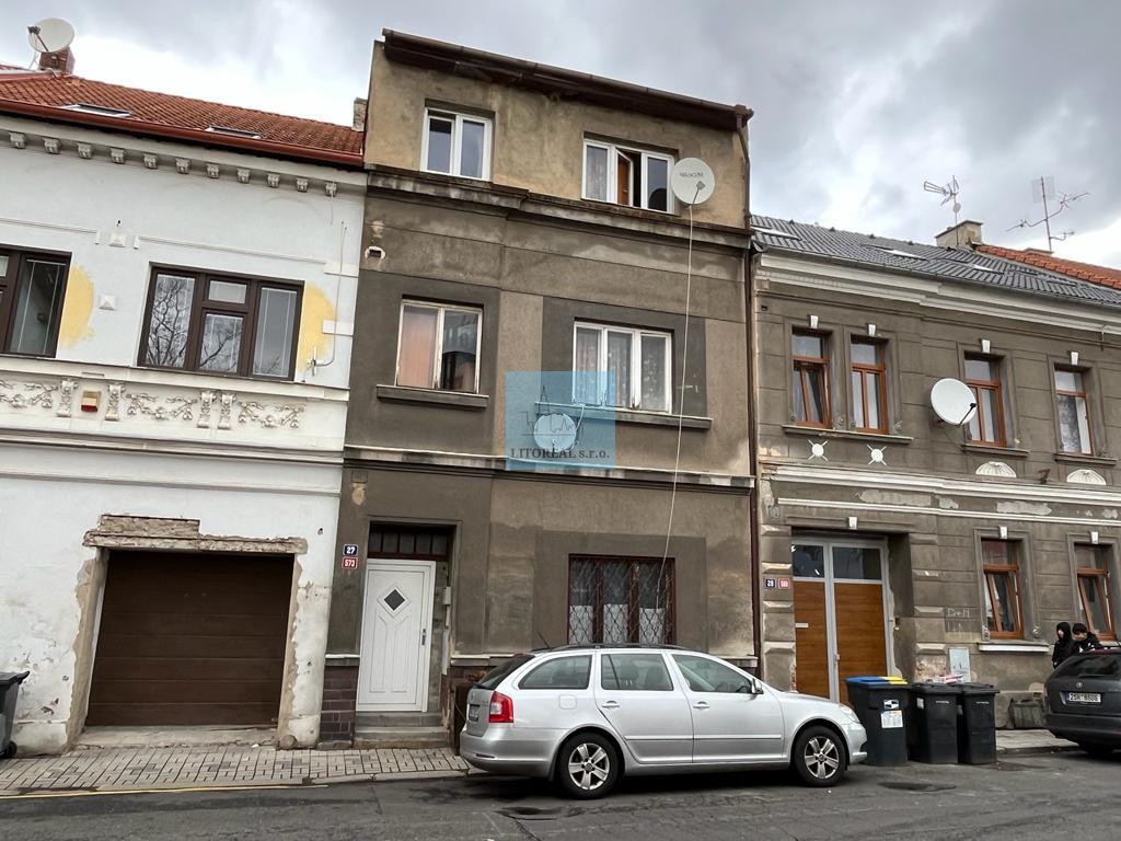 Prodej domu 6+2, pozemek 213m2, Teplice, ul.Skupova