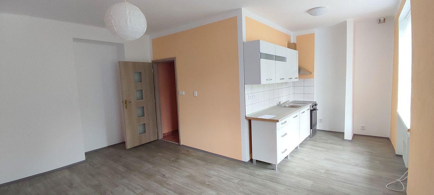 Pronájem bytu 2+kk po celkové rekonstrukci, Pelhřimov u Chebu, obrázek č. 2