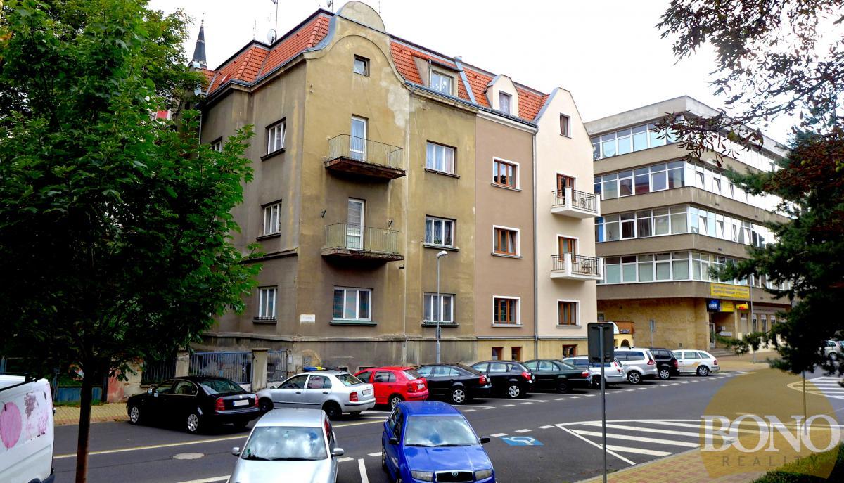 2+1, OV, 72 m2, možnost střešní terasy, parkování, Teplice, ulice Kollárova