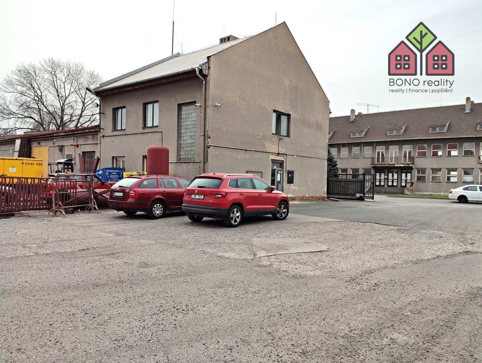 Komerční areál, dopravní a logistická firma, parkování až pro 6 kamiónů, Lovosice, ulice Siřejovická