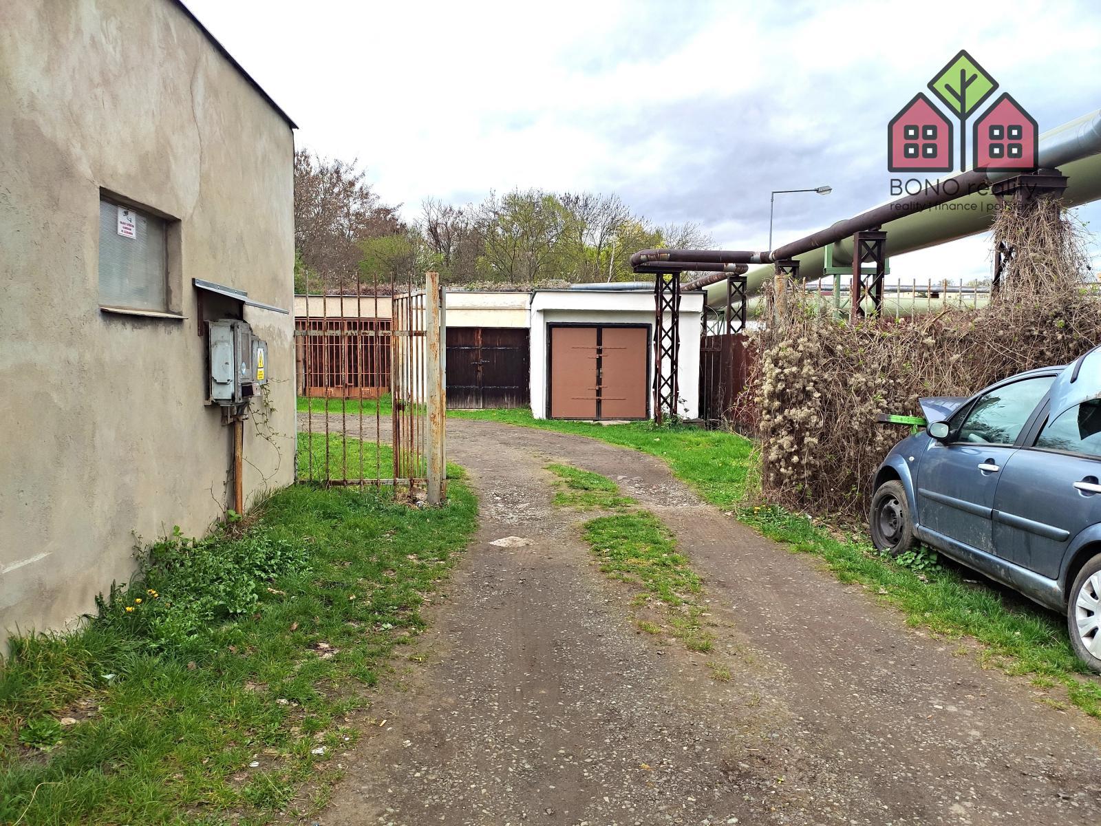 Dvě garáže, OV, pozemek 282 m2, oploceno, vrata, menší areál, Ústí nad Labem, část Klíše, obrázek č. 3