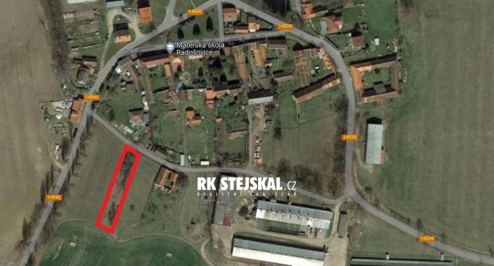 Prodej pozemku 1106 m2 v Radošovicích u ČB, obrázek č. 2